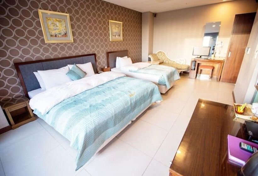 Chambre Standard, Wiz