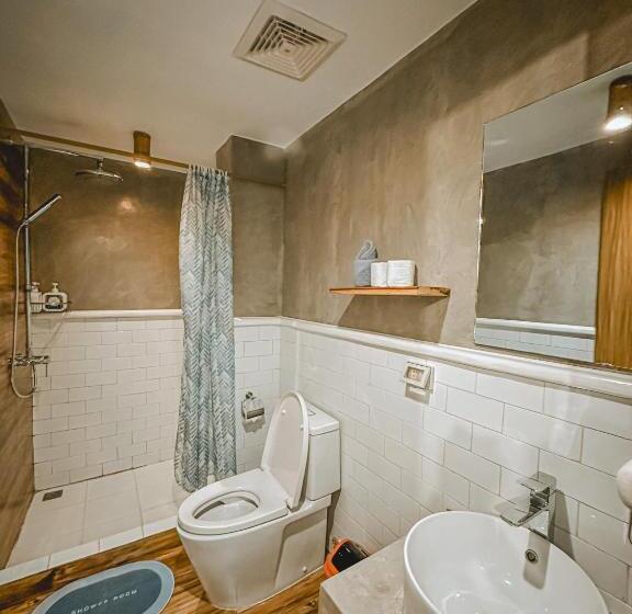 디럭스 룸, Coron Village Lodge