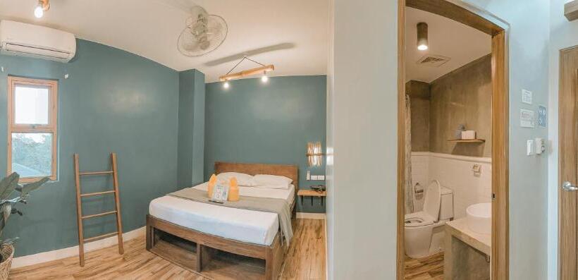 디럭스 룸, Coron Village Lodge