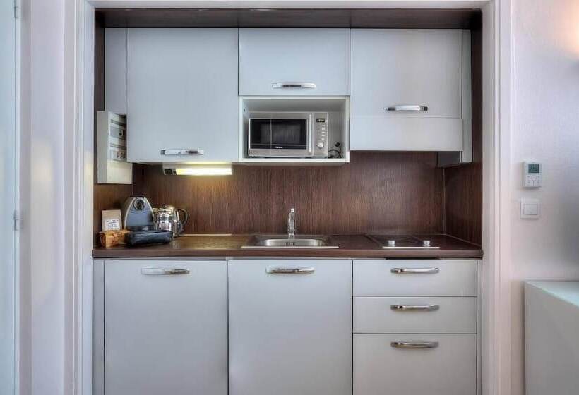 Executive-studio, Maison Lamartine   Nice