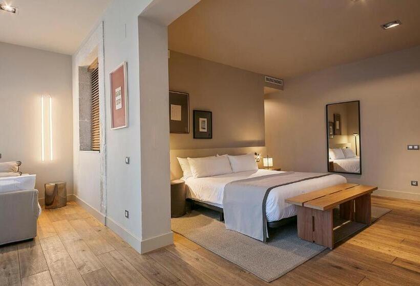 Номер Superior, Uma Suites Pau Claris