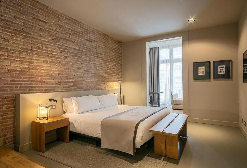 Номер Superior, Uma Suites Pau Claris