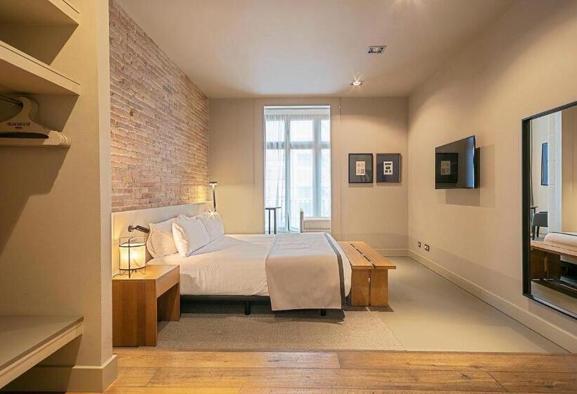 Номер Superior, Uma Suites Pau Claris