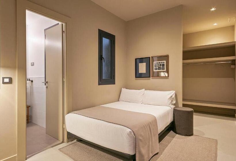 Семейный Номер, Uma Suites Pau Claris