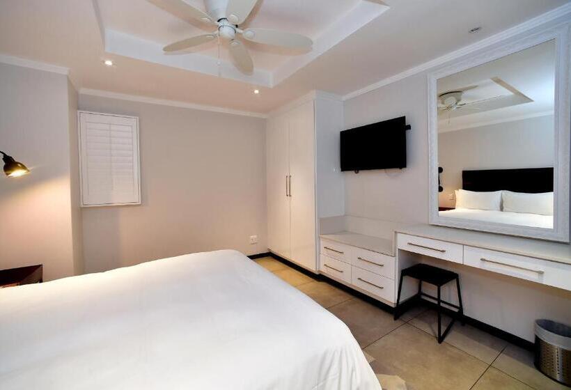 דירת שני חדרים, Max Executive Apartments