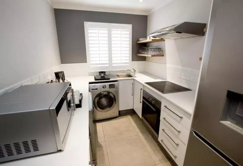 2ベッドルームのエクゼクティブアパートメント, Max Executive Apartments