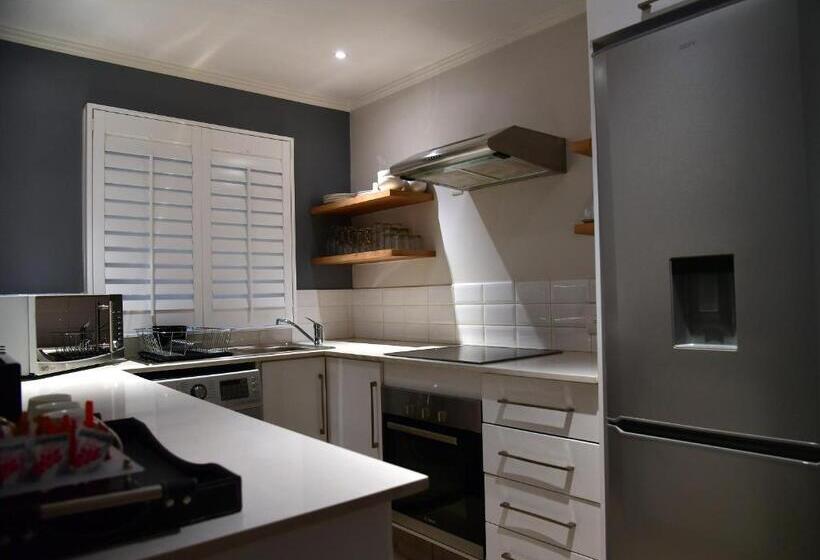 3ベッドルームアパートメント, Max Executive Apartments