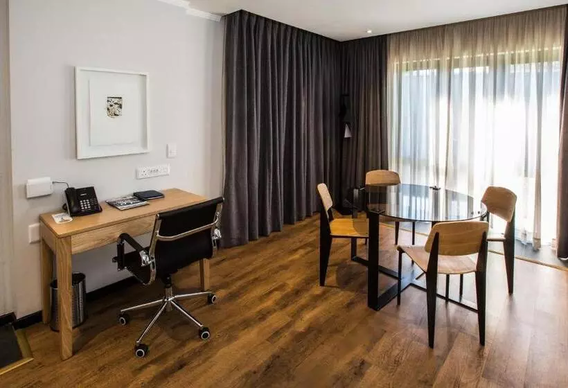 ガーデンビューの2ベッドルームアパート, Max Executive Apartments