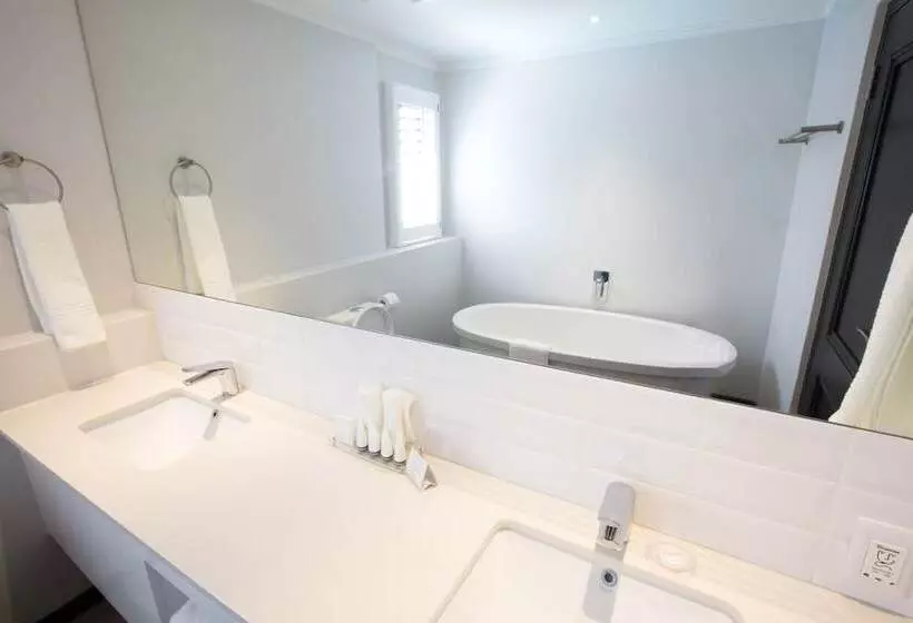 3ベッドルームアパートメント, Max Executive Apartments