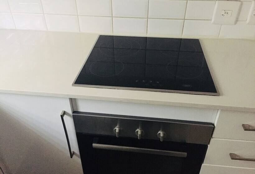 חדר סטודיו סטנדרד, Max Executive Apartments