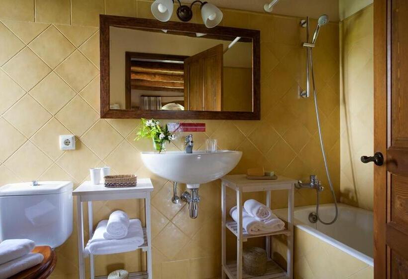 Pokój Standard, Akerreta