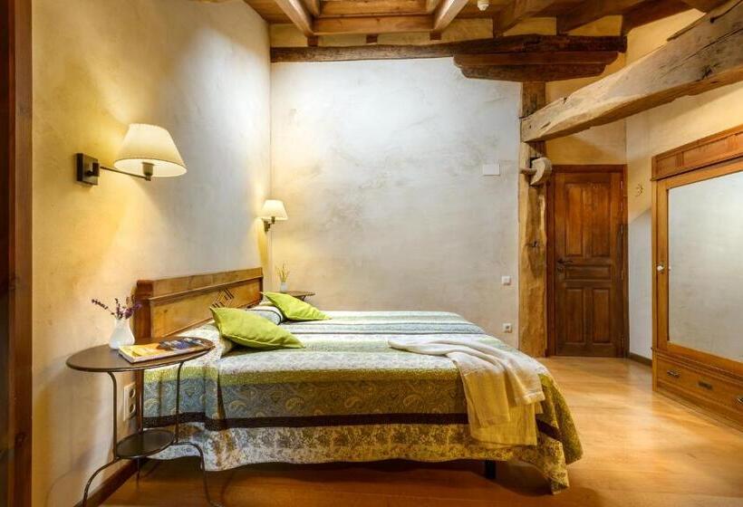 Pokój Standard, Akerreta