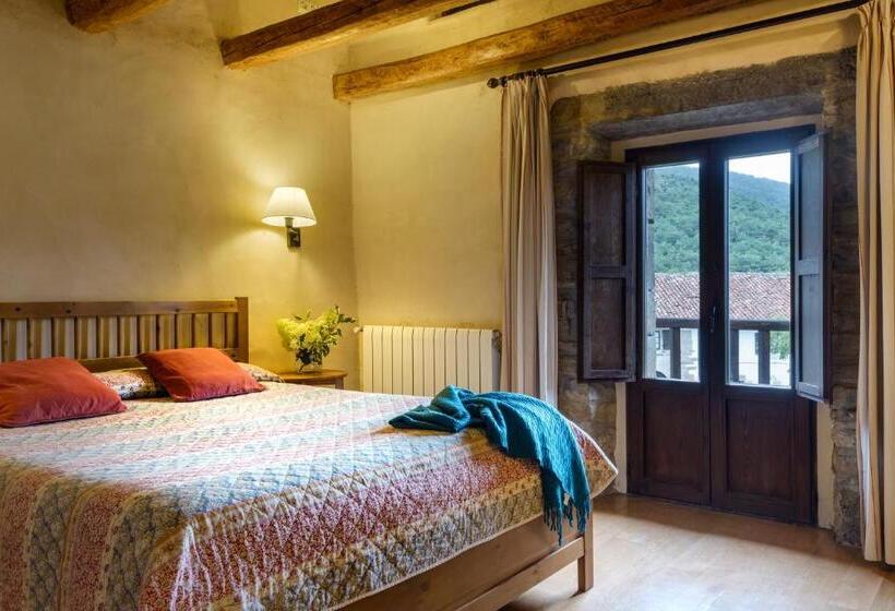 Pokój Standard, Akerreta