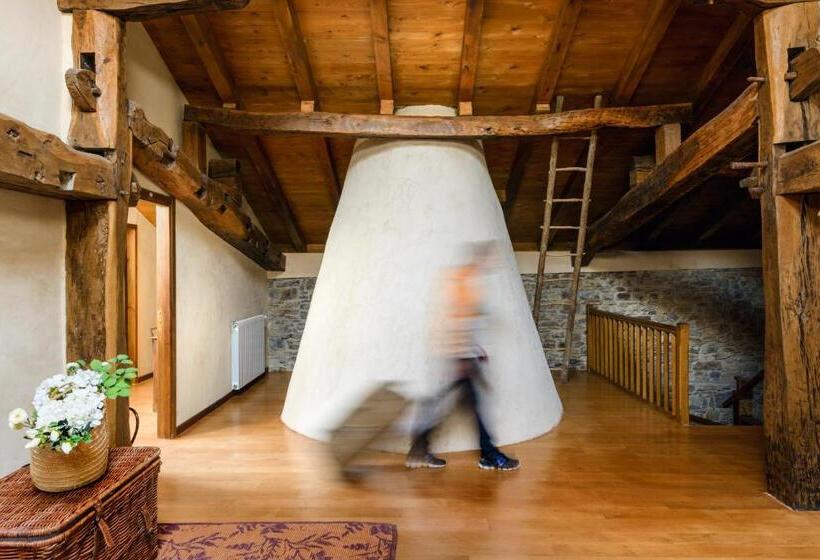 Pokój Standard, Akerreta