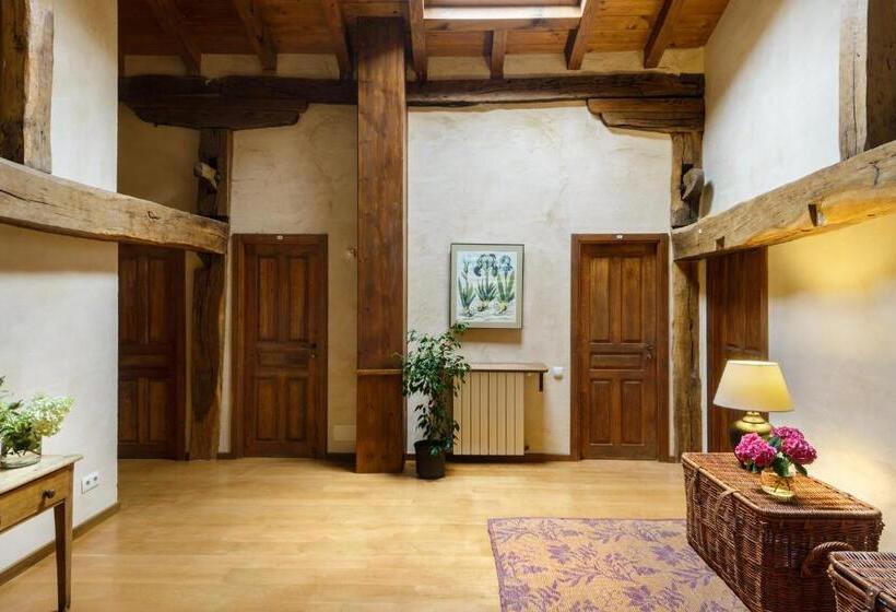 Pokój Standard, Akerreta