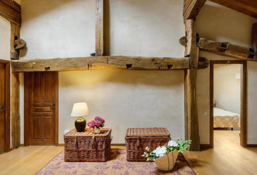 Pokój Standard, Akerreta