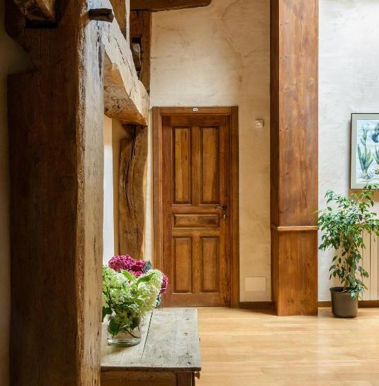 Pokój Standard, Akerreta