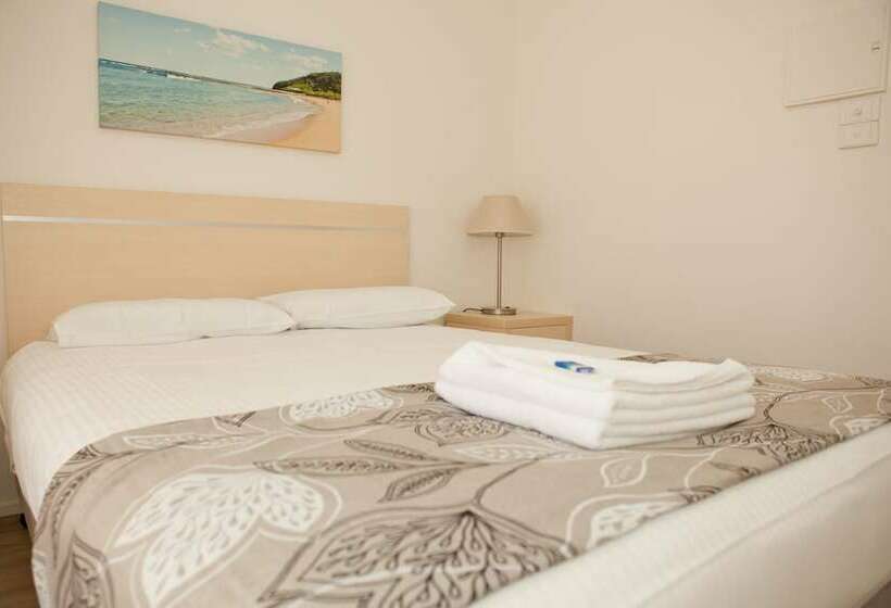 キャビン, Blue Lagoon Beach Resort