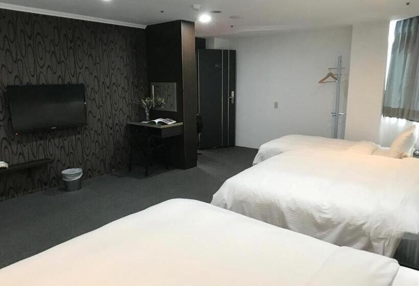 اتاق لوکس چهار تخته, Chang Ti Metropolis Commercial