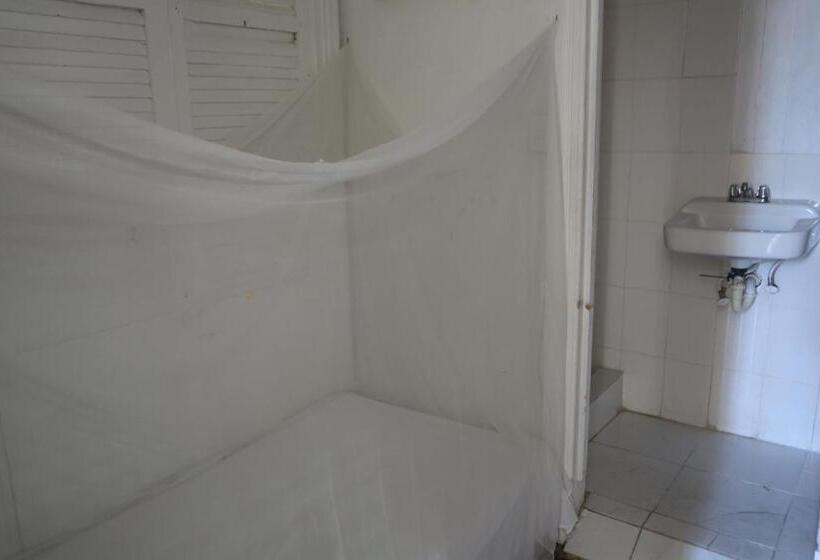 Standard Værelse, Florita