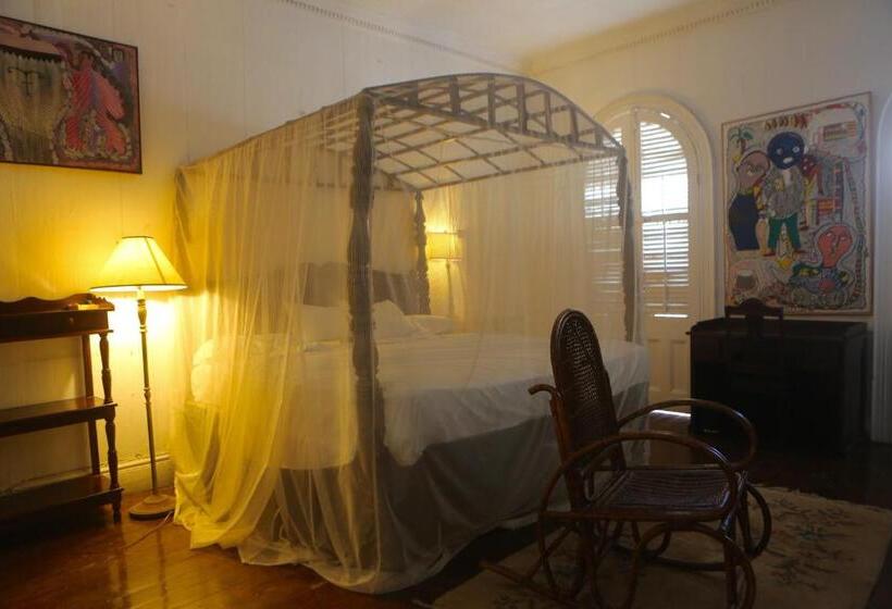 Standard Værelse, Florita