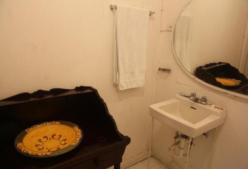 Standard Værelse, Florita