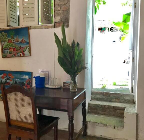 Standard Værelse, Florita