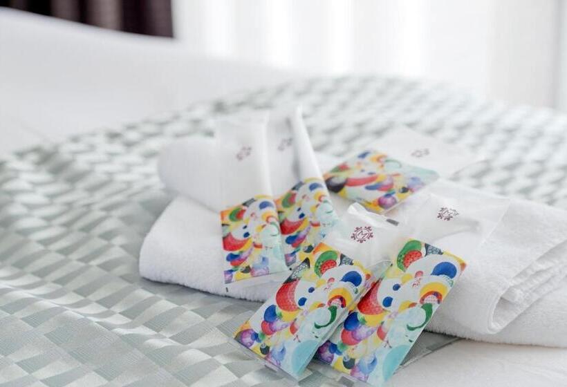 اتاق عادی, Gran Ms Kyoto