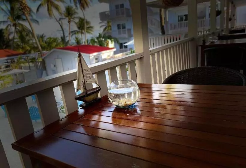 اتاق لوکس با چشم‌انداز دریا, La Isla Resort
