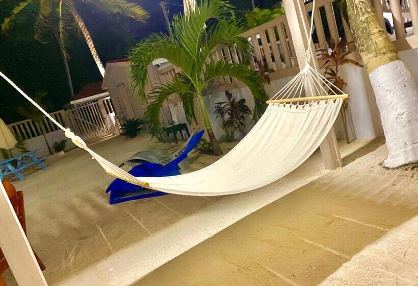 이코노미 룸, La Isla Resort