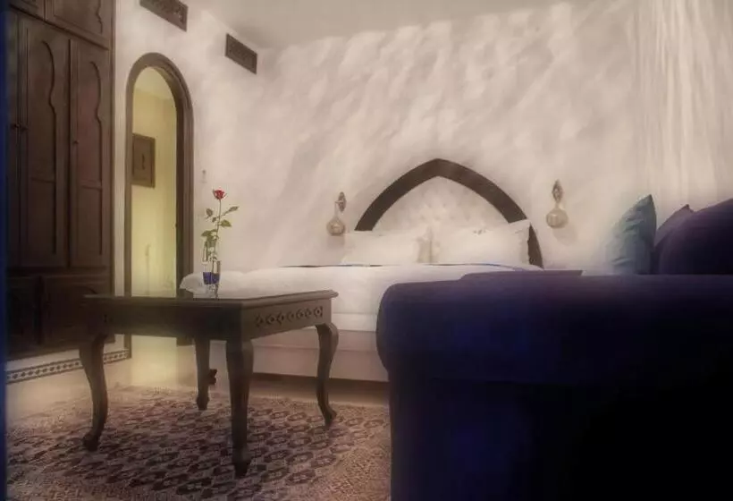 سوییت, Lina Ryad & Spa