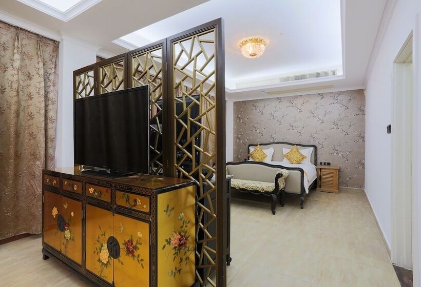 غرفة عائلية, Mei Du