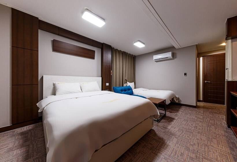 Номер Superior, Rex