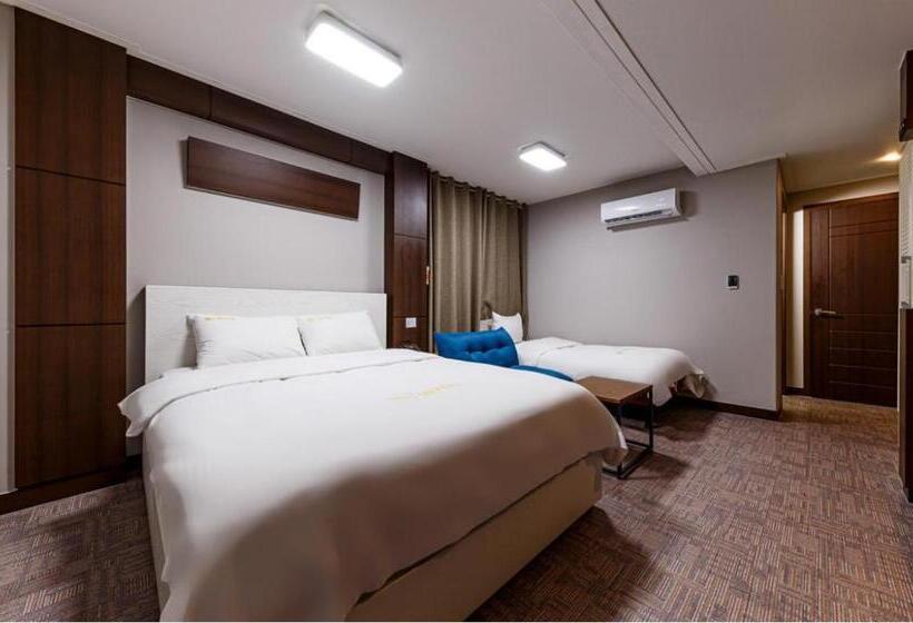 Номер Superior, Rex