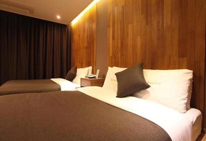 Номер Deluxe, Rich