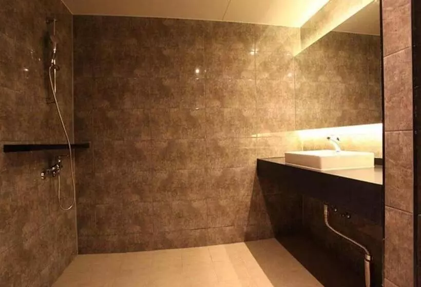 Deluxe-huone, Rich