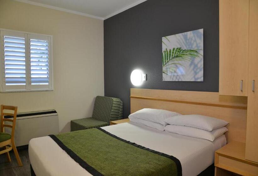 Номер Basic, Road Lodge Southgate