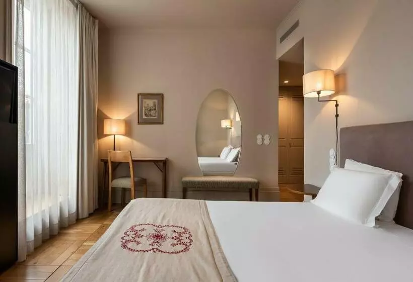 سوییت, Eurostars Santa Luzia