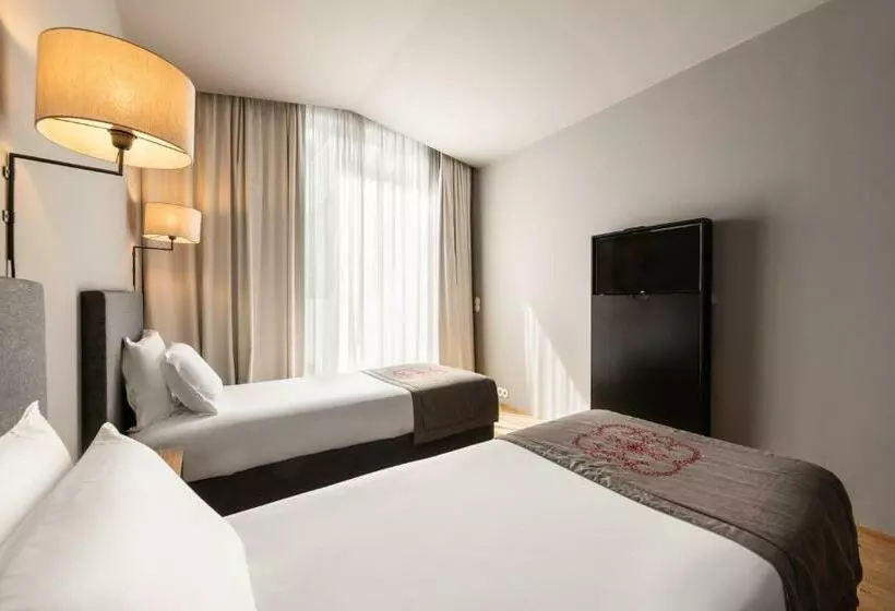 اتاق استاندارد سه نفره, Eurostars Santa Luzia