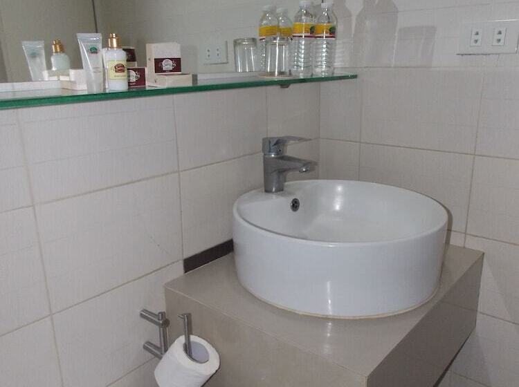 اتاق لوکس, The Suites At Calle Nueva