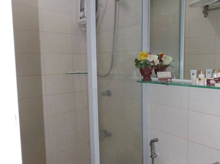 اتاق لوکس, The Suites At Calle Nueva