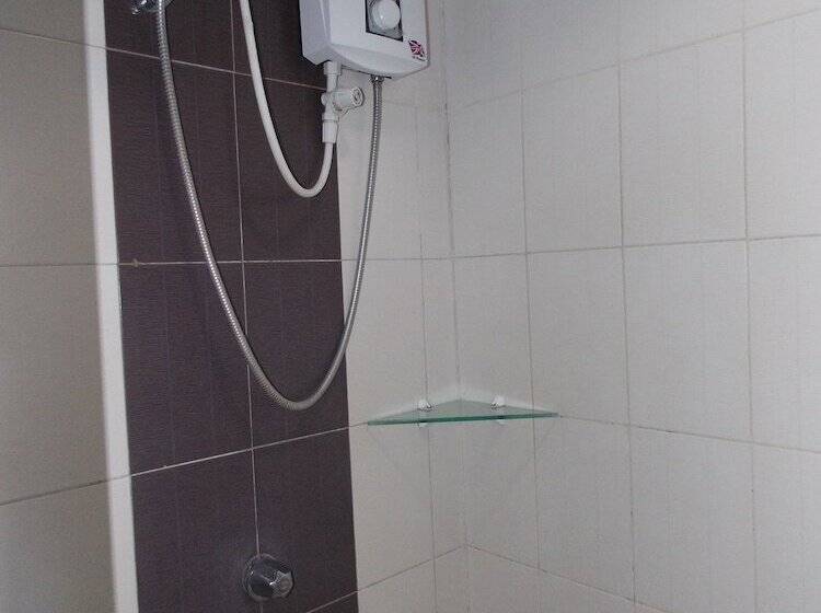 سوییت لوکس, The Suites At Calle Nueva