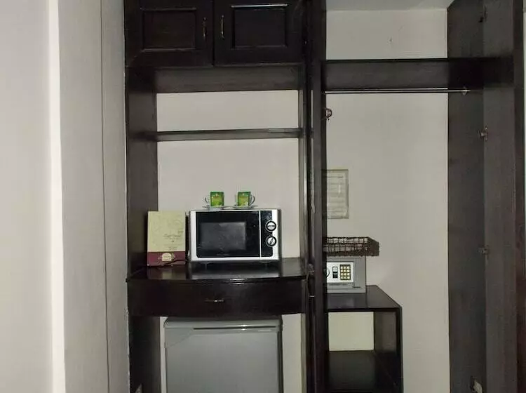 سوییت لوکس, The Suites At Calle Nueva
