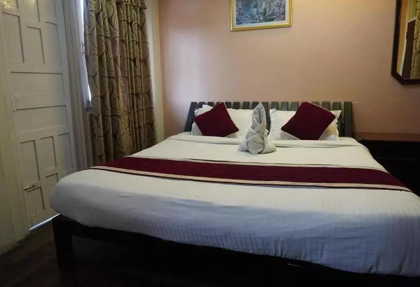 اتاق اکونومی, Travelers Home