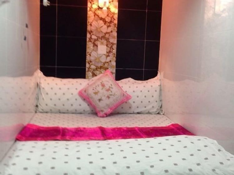 اتاق استاندارد, Marrigold Hostel
