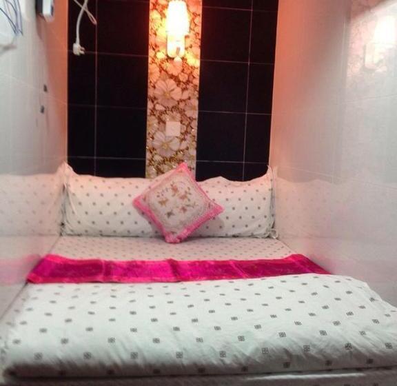 اتاق استاندارد, Marrigold Hostel