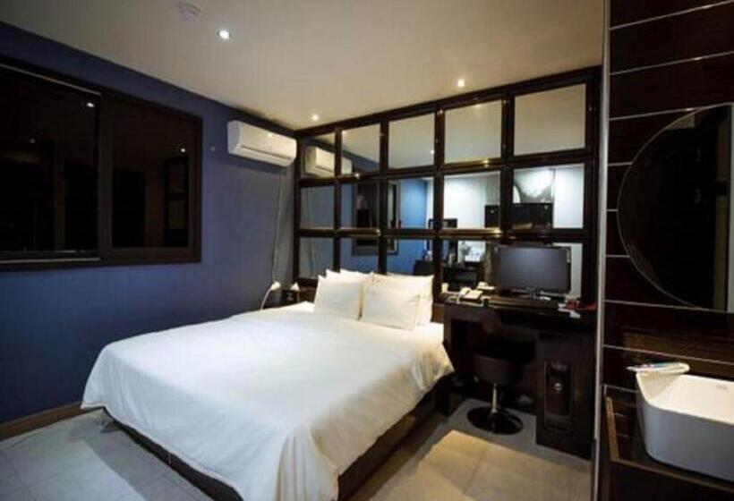 标准间, June Haeundae