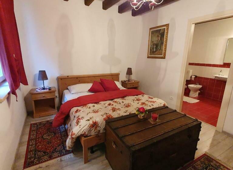 标准间, Domus Iulii