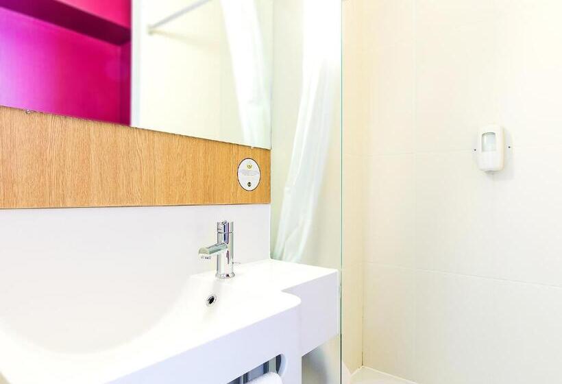 غرفة قياسية رباعية, B&b Hotel Toulouse Basso Cambo