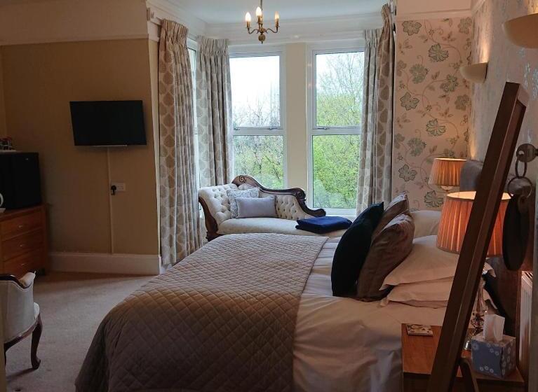 プレミアムルーム, Barnabas House